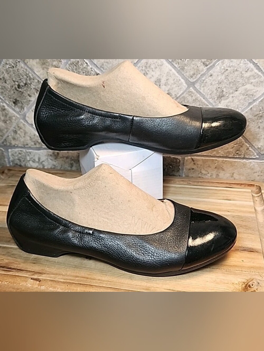 Dansko Lisanne Milled Nappa EU 39 US 8.5 Black Leather Cap Toe Ballet Flats